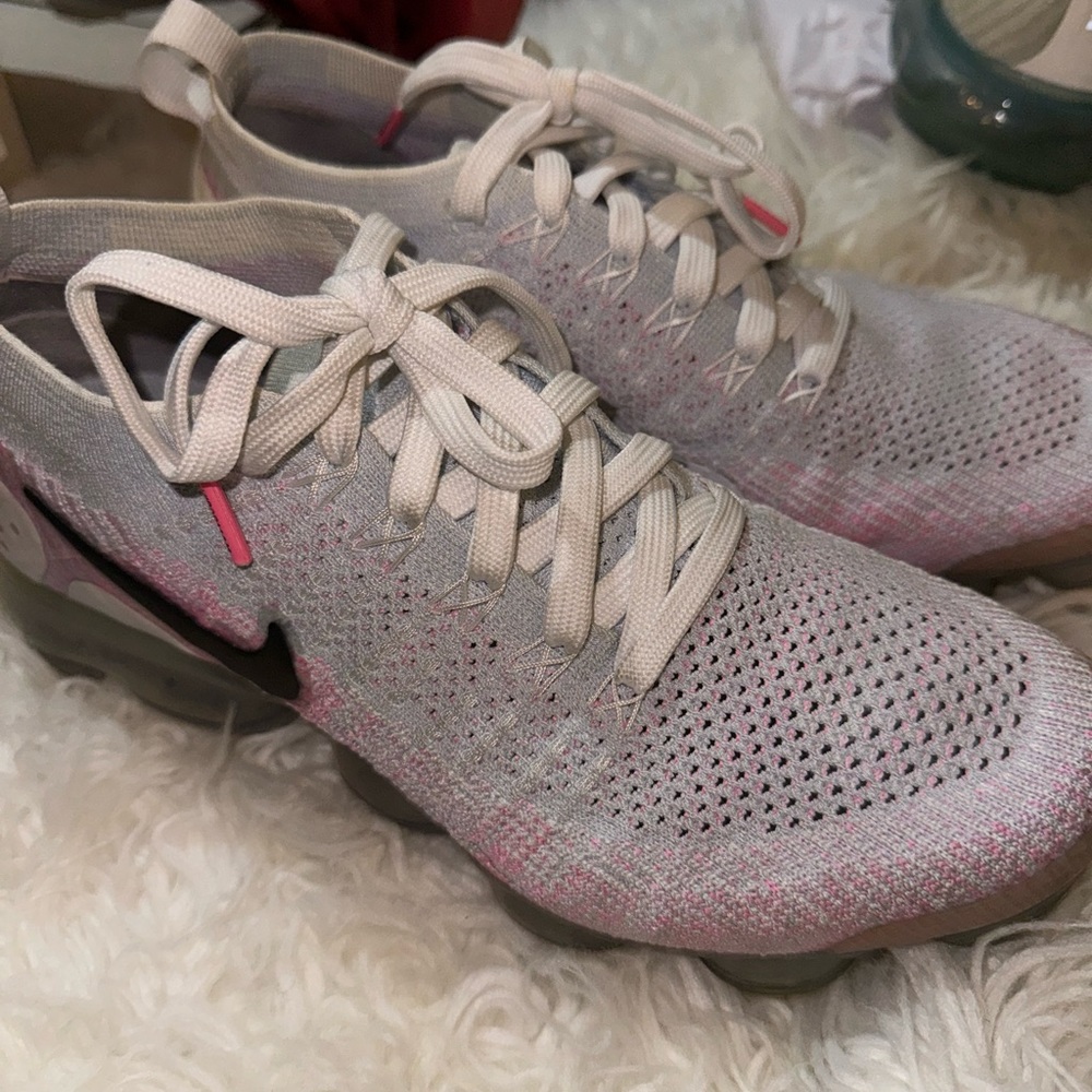 Nike Air Womens Flyknit Explorer Sz 8.5